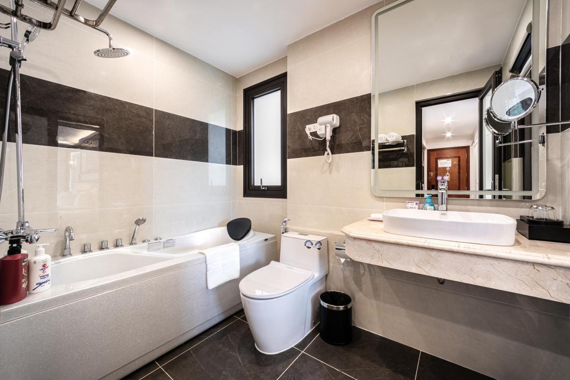 A25 Hotel - 16 Mieu Dam Hanoi Dış mekan fotoğraf